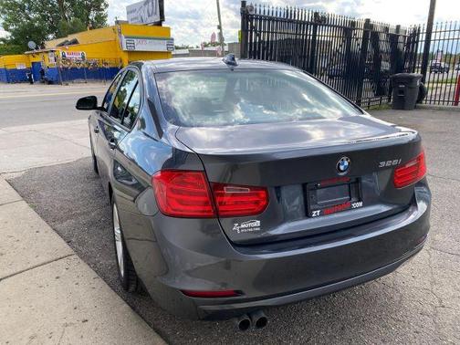 2013 BMW 328 i