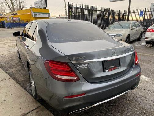 2017 Mercedes-Benz E-Class E 300 4MATIC