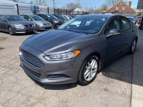 2014 Ford Fusion SE