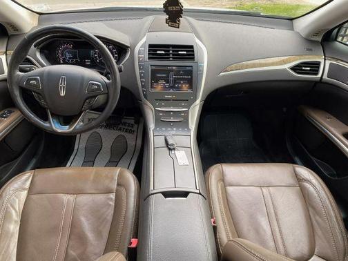 2014 Lincoln MKZ Base