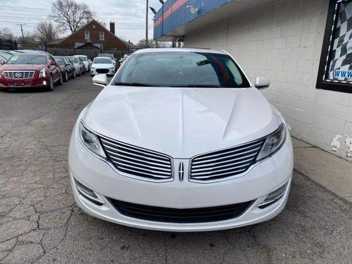 2014 Lincoln MKZ Base