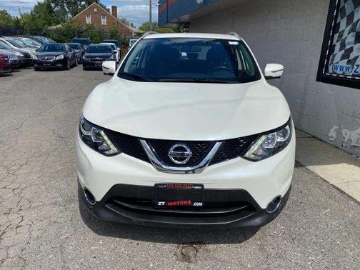 2017 Nissan Rogue Sport SV