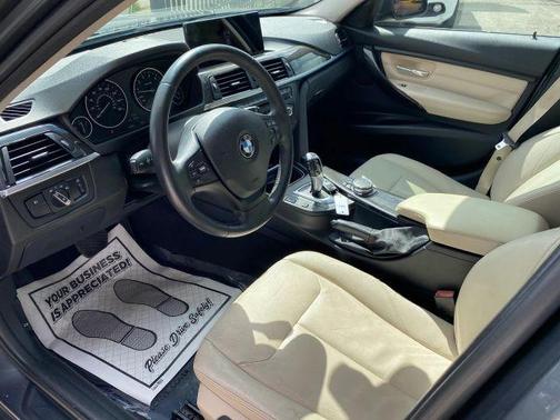Gray 2015 BMW 320 i