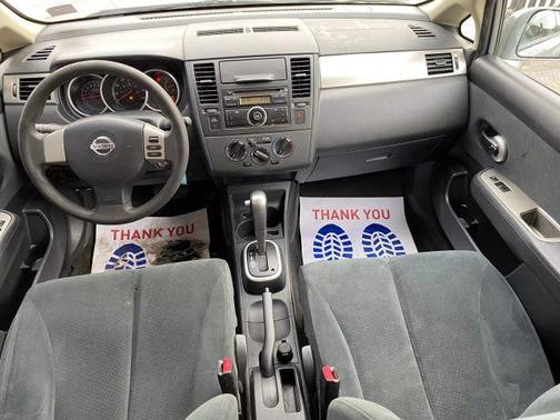 2010 Nissan Versa 1.8 S