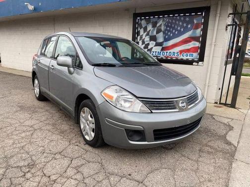 2010 Nissan Versa 1.8 S