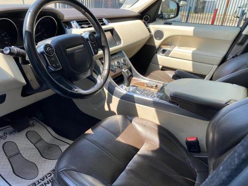 Yulong White 2017 Land Rover Range Rover Sport 3.0L Supercharged HSE