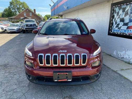 Red 2018 Jeep Cherokee Latitude Plus
