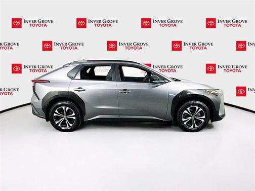 2024 Toyota bZ4X XLE