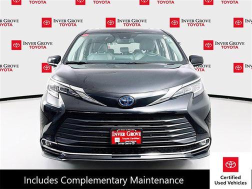 2023 Toyota Sienna XLE 8 Passenger