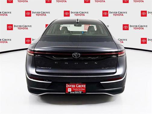 2024 Toyota Crown Platinum