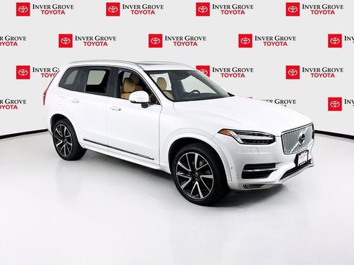 White 2018 Volvo XC90 T6 Inscription