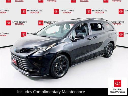 2025 Toyota Sienna Woodland Edition