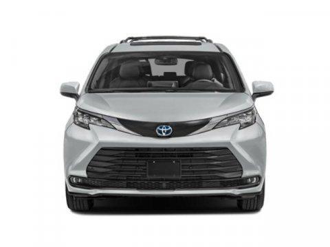 2025 Toyota Sienna Woodland Edition