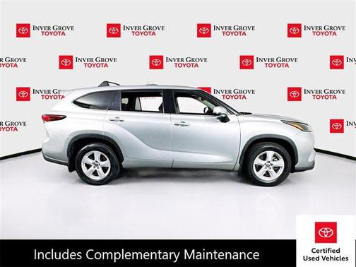 2022 Toyota Highlander LE