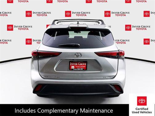 2022 Toyota Highlander LE