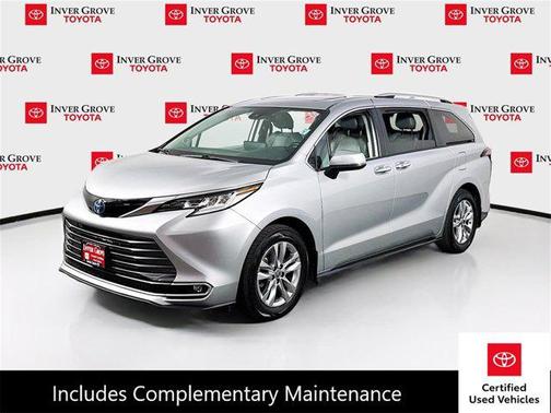 2022 Toyota Sienna Limited 7-Passenger
