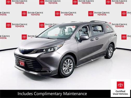 2024 Toyota Sienna XLE