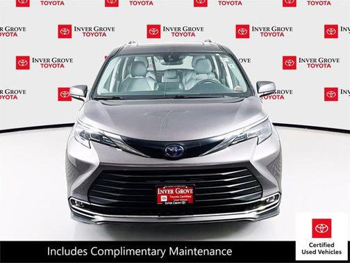 2024 Toyota Sienna XLE