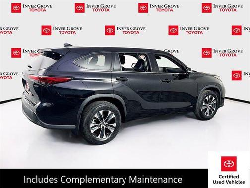 2022 Toyota Highlander Hybrid XLE
