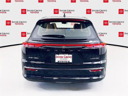 2025 Toyota Crown Signia Limited