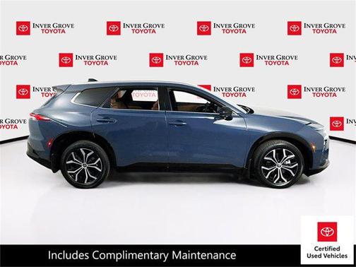 2025 Toyota Crown Signia XLE