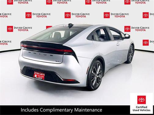 2025 Toyota Prius XLE