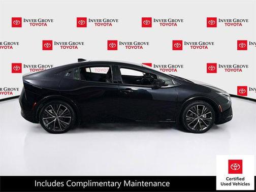 2025 Toyota Prius XLE