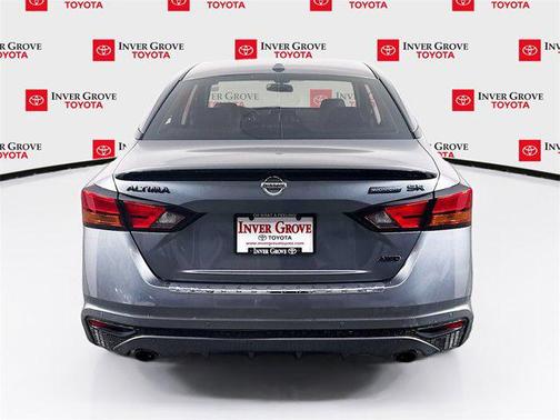 2022 Nissan Altima SR Intelligent AWD
