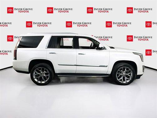 2017 Cadillac Escalade Luxury