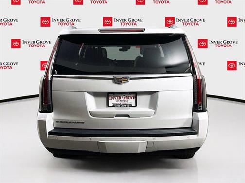 2017 Cadillac Escalade Luxury