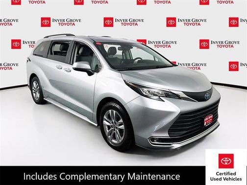 2022 Toyota Sienna XLE 7 Passenger
