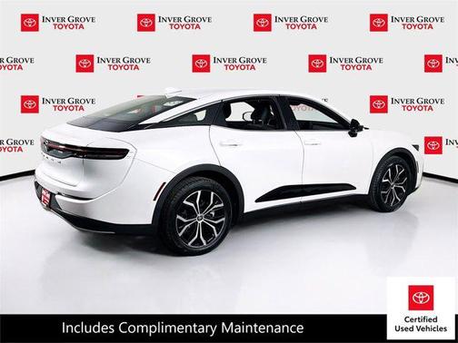 Oxygen White 2023 Toyota Crown XLE