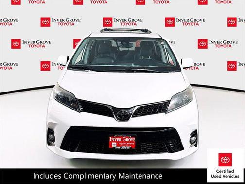 2020 Toyota Sienna SE