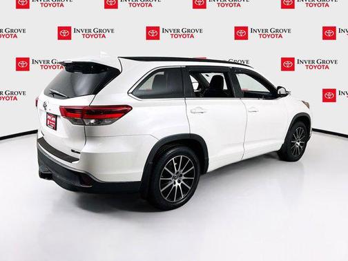 2018 Toyota Highlander SE