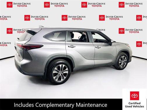 2025 Toyota Highlander Hybrid XLE