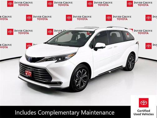 2025 Toyota Sienna Platinum 7 Passenger