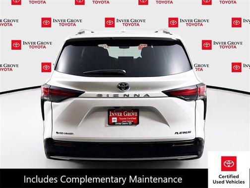 2025 Toyota Sienna Platinum 7 Passenger
