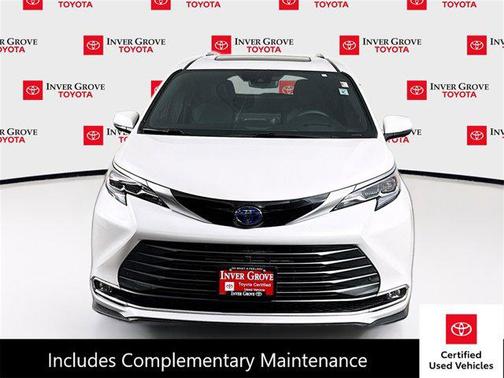 2025 Toyota Sienna Platinum 7 Passenger