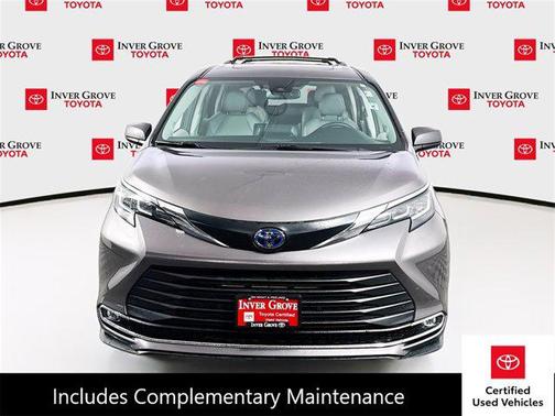 2022 Toyota Sienna XLE 7 Passenger