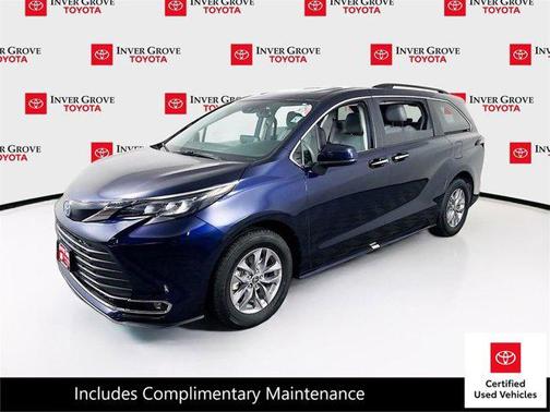 2024 Toyota Sienna XLE