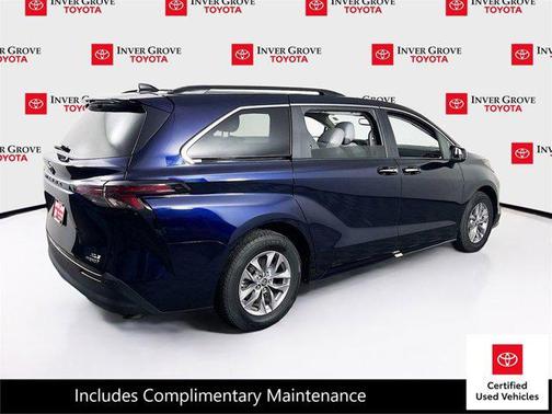 2024 Toyota Sienna XLE