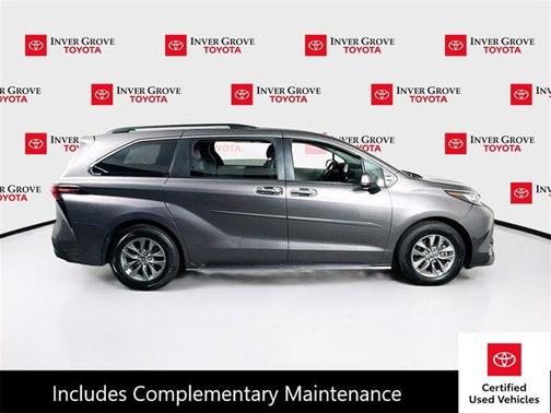 2022 Toyota Sienna XLE 7 Passenger