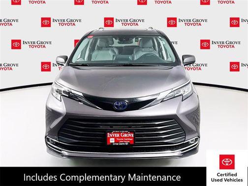 2022 Toyota Sienna XLE 7 Passenger