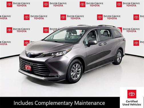 2022 Toyota Sienna XLE 7 Passenger