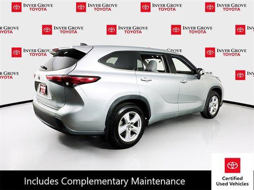 2022 Toyota Highlander LE