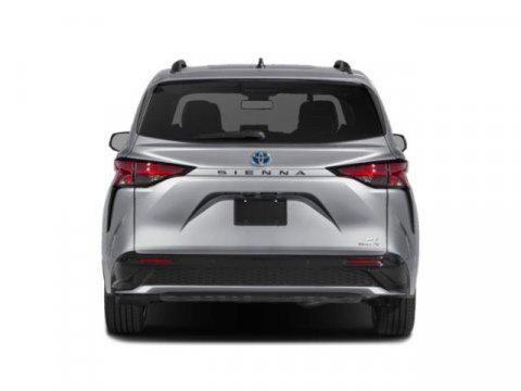 2022 Toyota Sienna XSE 7 Passenger