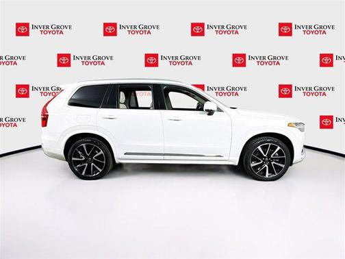 2022 Volvo XC90 Recharge Plug-In Hybrid T8 Inscription Expression 6 Passenger