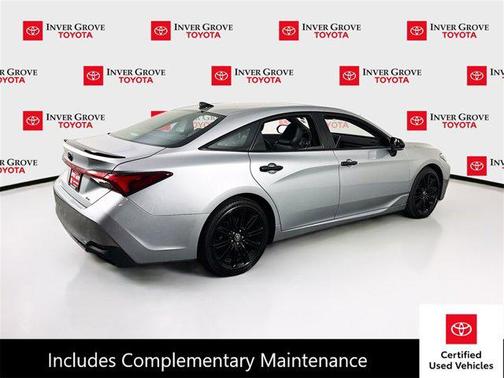 2022 Toyota Avalon Hybrid XSE