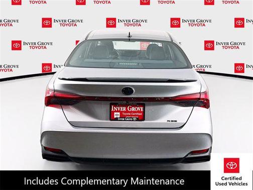 2022 Toyota Avalon Hybrid XSE