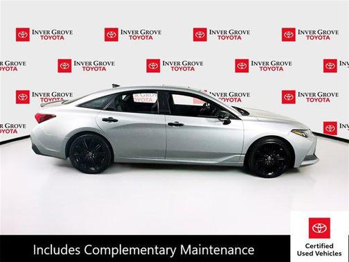2022 Toyota Avalon Hybrid XSE